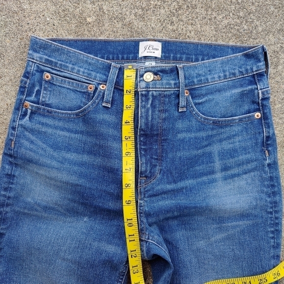 NWT J.Crew 9" Rise Billie Demi-Boot Crop Blue Jeans Size 29 Pants Style AQ790 - Picture 9 of 16